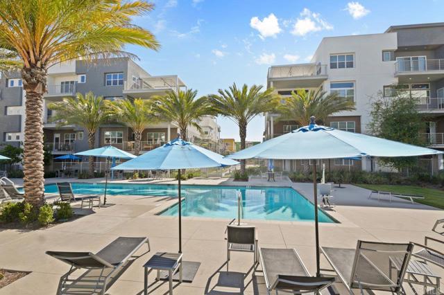 2035 Bravo Loop, Chula Vista CA: https://media.crmls.org/mediaz/4ee6d67b-55df-40b9-b51f-fe680131157b.jpg