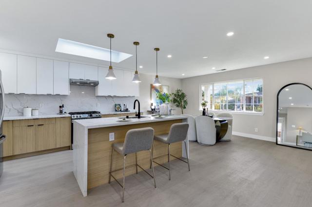 42948 Applewood Street, Fremont CA: https://media.crmls.org/mediaz/4ee6ee50-bd9b-4dfa-b09b-9368ba23d990.jpg
