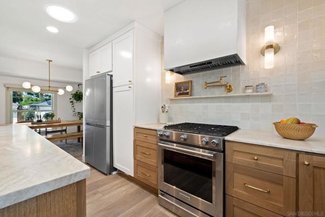 4725 Adams Ave, San Diego CA: https://media.crmls.org/mediaz/4ee71de0-9e91-40b9-8f32-83c5656fd9d7.jpg