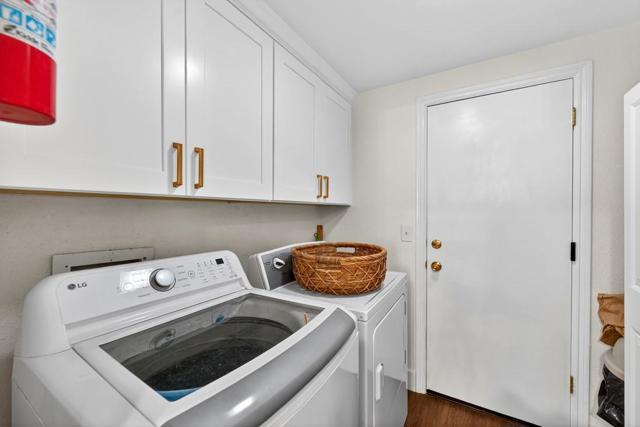 890 Oak Park Drive, Morgan Hill CA: https://media.crmls.org/mediaz/4ee765b2-662a-4f47-a939-eff0f8516c7e.jpg