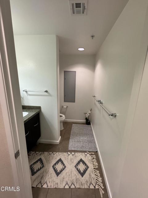 Detail Gallery Image 17 of 34 For 250 N 1st St #510,  Burbank,  CA 91502 - 2 Beds | 3 Baths