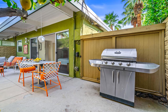 1611 S Calle Palo Fierro #4, Palm Springs, CA 92264