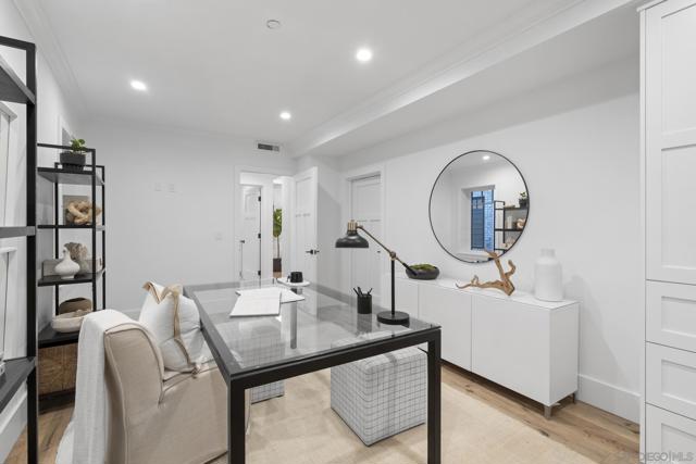 464 466 Westbourne, San Diego CA: https://media.crmls.org/mediaz/4ee88244-e858-4d60-8764-d7bed8ace3ca.jpg