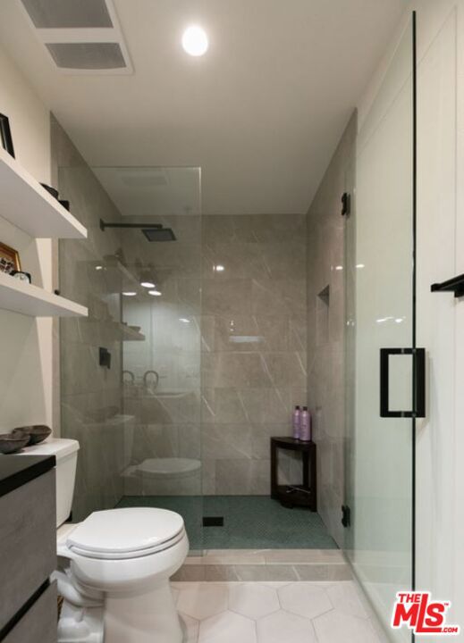 12603 Moorpark Street, Studio City CA: https://media.crmls.org/mediaz/4ee9b3f3-9c7e-484e-bae2-2ac1d9b74429.jpg