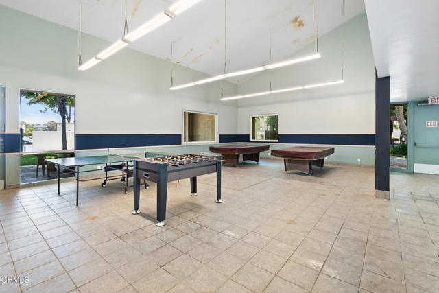 542 Ebbtide Circle, Port Hueneme CA: https://media.crmls.org/mediaz/4ee9b84d-4d9f-4038-a9e7-80d46b29ce25.jpg
