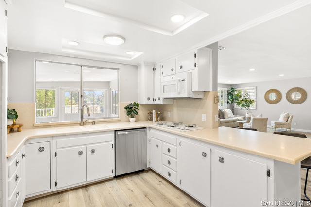 5799 Amarillo AVE, La Mesa CA: https://media.crmls.org/mediaz/4eea3483-bcff-49ca-9c62-31b253795b99.jpg