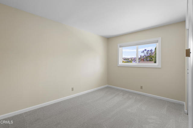 6421 Almar Street, Simi Valley CA: https://media.crmls.org/mediaz/4eea9ca5-d1c7-4c9c-8be8-64e9cd6f6e2f.jpg