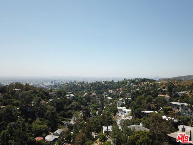 6053 Rodgerton Drive, Los Angeles CA: https://media.crmls.org/mediaz/4eeb509f-c7f0-42e0-a502-48463b915702.jpg