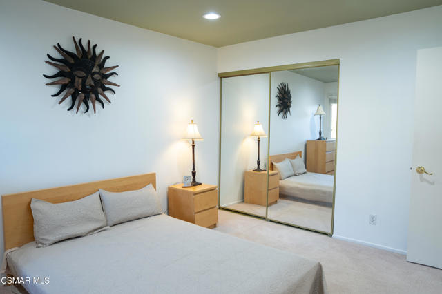 1694 Margate Place, Westlake Village CA: https://media.crmls.org/mediaz/4eebaaaa-1661-470a-a323-2803ab67fe33.jpg