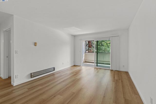 47112 Warm Springs Blvd, Fremont CA: https://media.crmls.org/mediaz/4eec1ffb-87d1-49a1-800a-6292317d722b.jpg