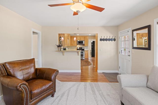 10 Boronda Way, Del Rey Oaks CA: https://media.crmls.org/mediaz/4eeccf37-4e7b-4271-b9de-a0f4179358a9.jpg
