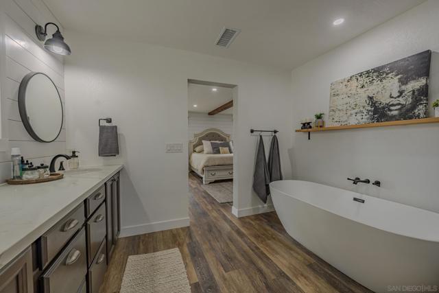 24550 Adams Ave, Murrieta CA: https://media.crmls.org/mediaz/4eed1f19-4a3b-465e-ada9-cfdfa3fada2c.jpg