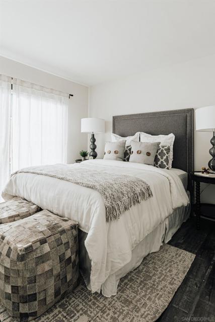 4652 Don Lorenzo Dr, Los Angeles CA: https://media.crmls.org/mediaz/4eed442d-2463-49e9-8c18-2f3ed89ad3e6.jpg