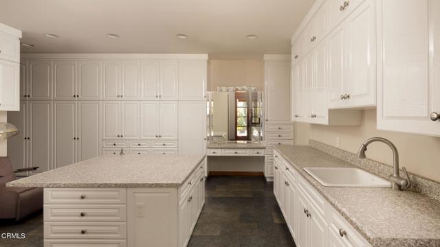 921 Chapea Road, Pasadena CA: https://media.crmls.org/mediaz/4eed60a2-9746-4932-9902-47c036f44957.jpg