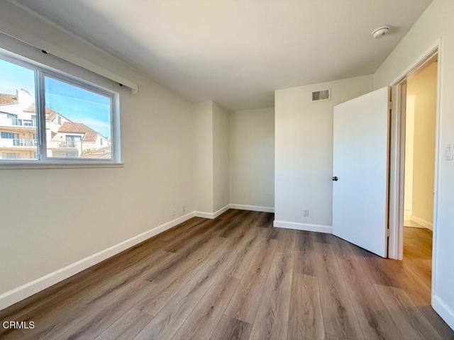 Detail Gallery Image 20 of 41 For 574 Island View Cir, Port Hueneme,  CA 93041 - 4 Beds | 2 Baths