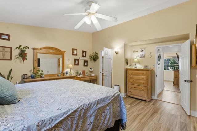 Detail Gallery Image 14 of 25 For 23508 Canzonet St, Woodland Hills,  CA 91367 - 5 Beds | 3 Baths