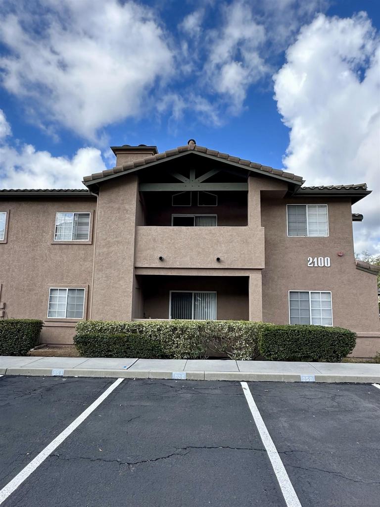 MLS #250034702SD img 1