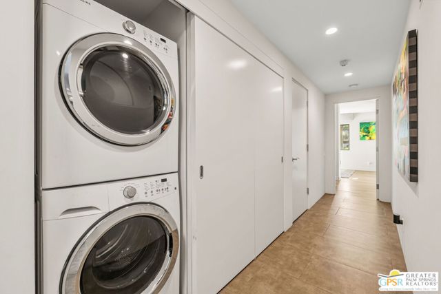 2420 Paseo Del Rey, Palm Springs CA: https://media.crmls.org/mediaz/4eef7a57-b567-4064-930c-739839eada31.jpg