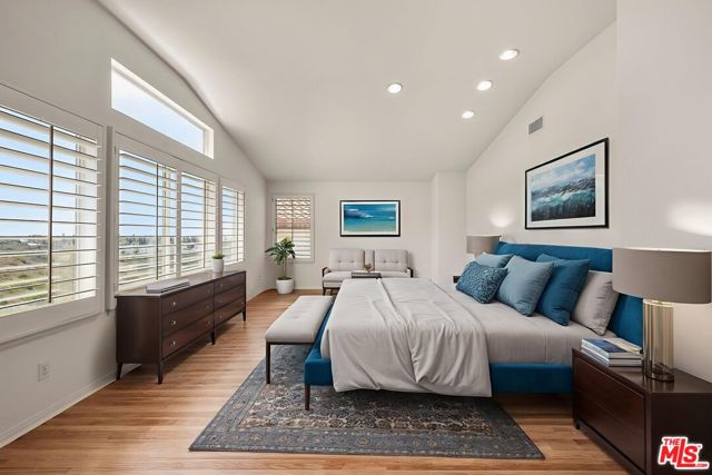 1537 Turquoise Drive, Carlsbad CA: https://media.crmls.org/mediaz/4eef8f95-2525-4b00-aa23-2585ff05cb36.jpg