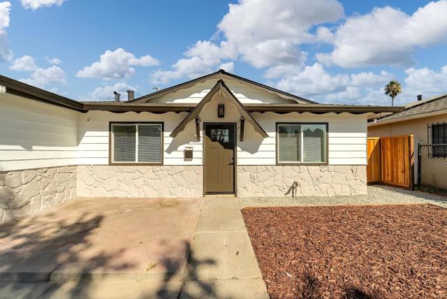 2668 Mozart Avenue, San Jose CA: https://media.crmls.org/mediaz/4eef99f1-1e22-42c7-81dc-c4e7036abc31.jpg