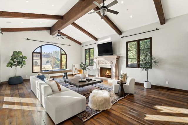 16636 El Zorro Vista, Rancho Santa Fe CA: https://media.crmls.org/mediaz/4eeff9bf-d00c-4c70-aacf-6305ead95274.jpg