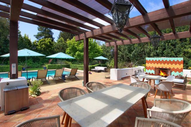 3625 N Main Street, Soquel CA: https://media.crmls.org/mediaz/4ef0c6f2-e944-4d99-87f0-7ccbf9c45db0.jpg