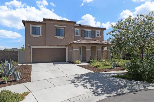 1428 Wild Prairie Way, Hemet CA: https://media.crmls.org/mediaz/4ef11483-6dbd-4406-8957-53a9d57b44ea.jpg