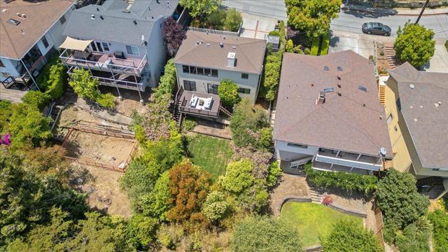 333 Oakview Drive, San Carlos CA: https://media.crmls.org/mediaz/4ef1606c-2dce-43ff-884b-06c1d009c4c6.jpg