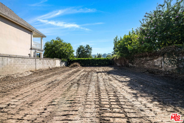 10058 Valley Spring Lane photo 11