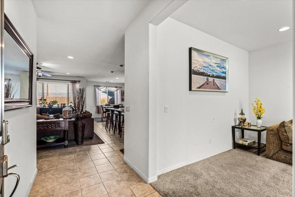 MLS #219138329DA image #2