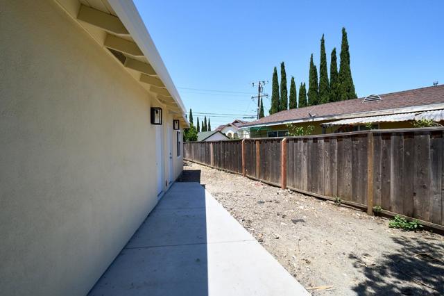 10281 Ryan Street, San Jose CA: https://media.crmls.org/mediaz/4ef2cae0-cb52-4113-947d-3b32e35fb77a.jpg