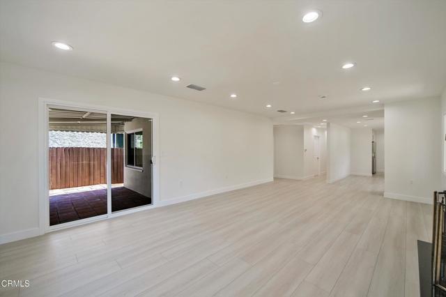 838 Highland Avenue, Glendale CA: https://media.crmls.org/mediaz/4ef3031c-7811-413c-9826-a4a316956cb9.jpg