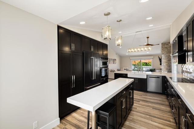291 Vista Royale W Circle, Palm Desert CA: https://media.crmls.org/mediaz/4ef31ca2-3cb7-4902-9e8d-e49aab2a7a5d.jpg