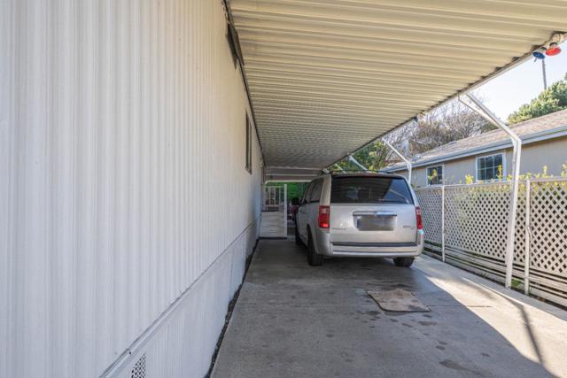 13624 Monte Del Sol, Castroville CA: https://media.crmls.org/mediaz/4ef376a3-8a9e-4216-905b-a9ad56b5c3fc.jpg