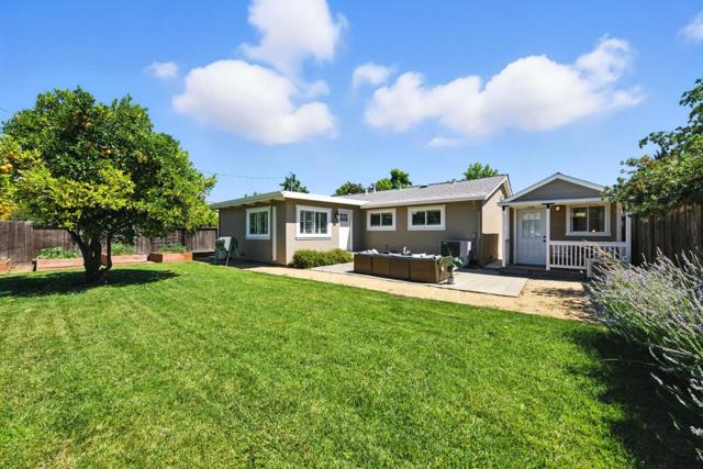 1787 Wyrick Avenue, San Jose CA: https://media.crmls.org/mediaz/4ef4a7e5-cb7a-423f-8aca-317cc2a9040a.jpg