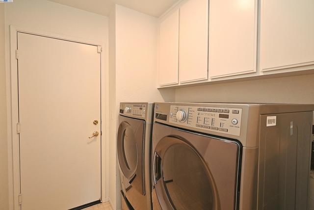 4525 Wolverine Way, Antioch CA: https://media.crmls.org/mediaz/4ef53e11-61a2-4a59-a9df-461518b74dd7.jpg