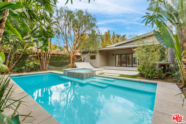 4229 Elmer Avenue, North Hollywood CA: https://media.crmls.org/mediaz/4ef70908-f622-4f30-8aaf-ca5d4abf4f99.jpg