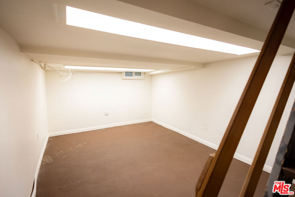 MLS #25611563 image #60