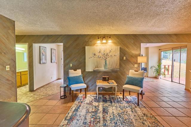 520 Seely Avenue, Aromas CA: https://media.crmls.org/mediaz/4ef7198c-ba8e-46fb-95ef-9d6e9a6241e4.jpg