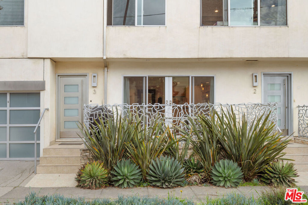 2101 Ocean Avenue #3