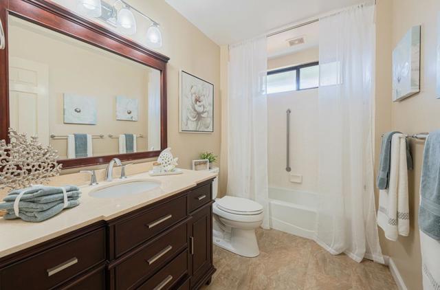 785 Ambrose Drive, Salinas CA: https://media.crmls.org/mediaz/4ef84ba4-e471-4439-9eee-7d7c6dfc6907.jpg