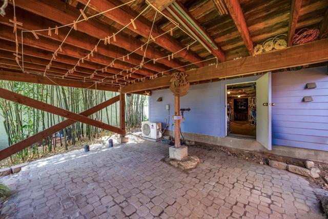 405 Langley St, San Diego CA: https://media.crmls.org/mediaz/4efc7f06-fc69-451f-b0e1-9e11fd6405d8.jpg