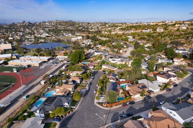 4058 Apore Street, La Mesa CA: https://media.crmls.org/mediaz/4efcf12f-6536-485e-a331-9d3e2b5efc46.jpg