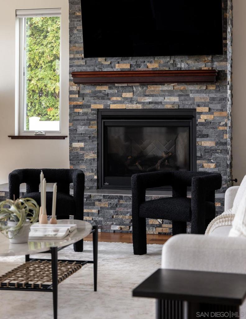 1092 Evergreen Street - photo 8