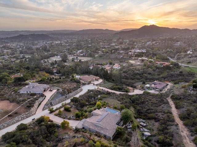 14516 Highcrest Ct, Poway, California 92064, 4 Bedrooms Bedrooms, ,3 BathroomsBathrooms,Single Family Residence,For Sale,Highcrest Ct,250020895SD