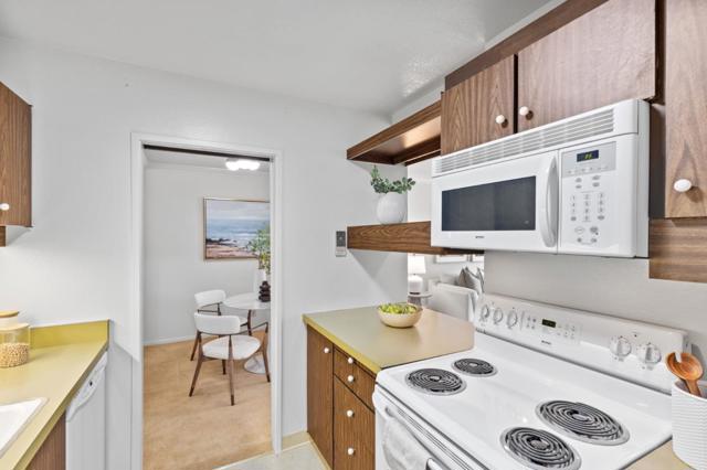 400 Davey Glen Road, Belmont CA: https://media.crmls.org/mediaz/4efdd5f8-1133-42b0-b4c1-b37a7b2238f7.jpg
