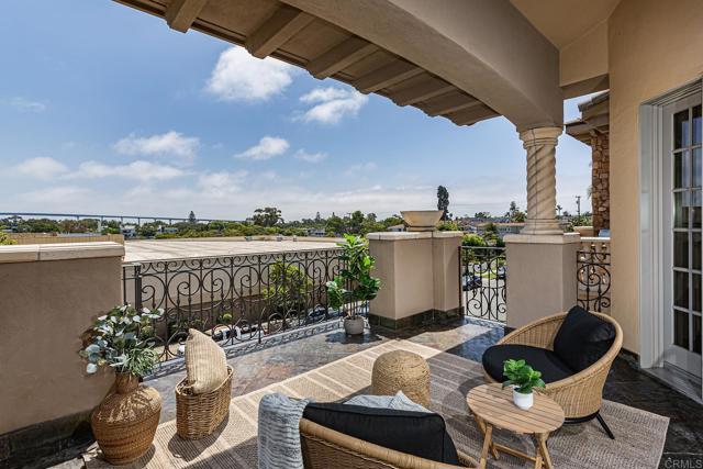 Detail Gallery Image 10 of 65 For 120 C Ave #303,  Coronado,  CA 92118 - 2 Beds | 2 Baths