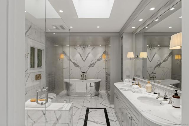 1543 Soledad Avenue, La Jolla CA: https://media.crmls.org/mediaz/4efee821-96a4-4bc4-ab75-fa5e669133d0.jpg