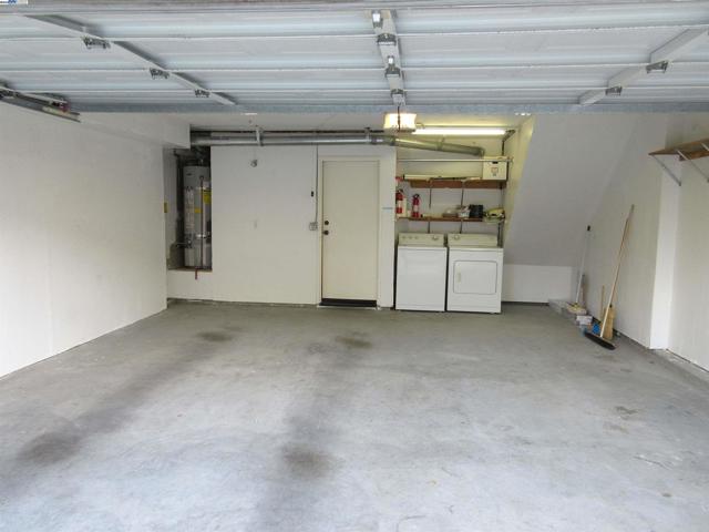1098 Esparanza Way, San Jose CA: https://media.crmls.org/mediaz/4eff6141-8eff-4b50-808d-70fdc57562f7.jpg