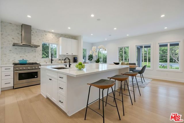 4308 Victoria Park Drive, Los Angeles CA: https://media.crmls.org/mediaz/4f014af3-a4fa-42b1-845c-161339294cac.jpg